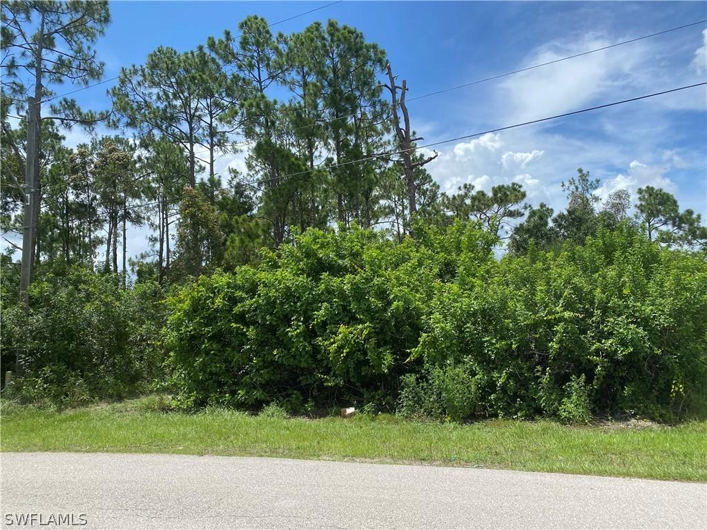 5222 Beauty St., Lehigh Acres, FL 33971