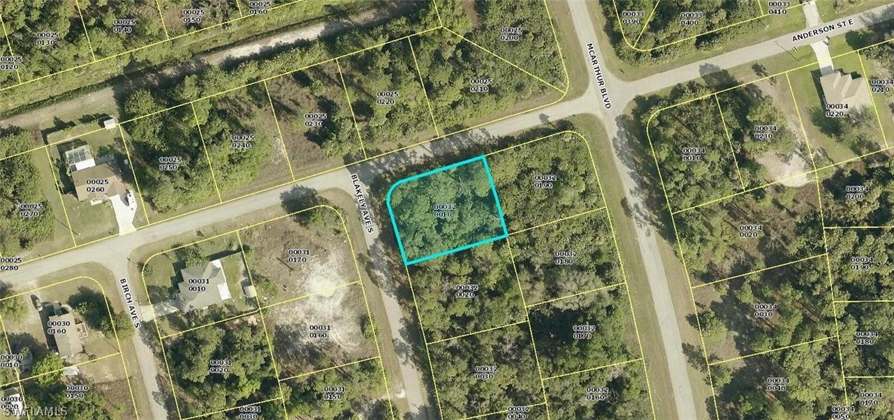 161 Blakely Ave., Lehigh Acres, FL 33974