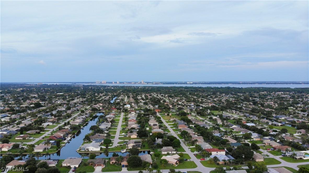 524 SE 17th Ave., Cape Coral, FL 33990