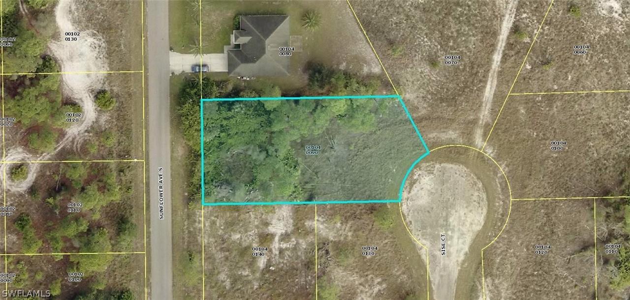 649 Sunflower Ave., Lehigh Acres, FL 33974