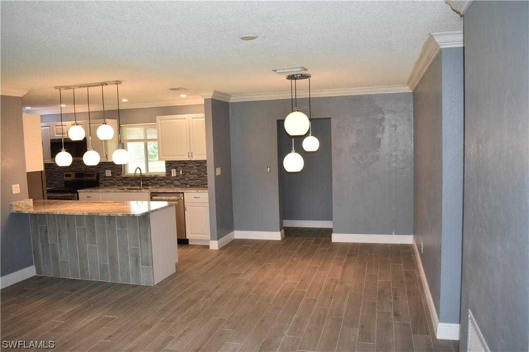 1301 Ellendale Cir., Lehigh Acres, FL 33936