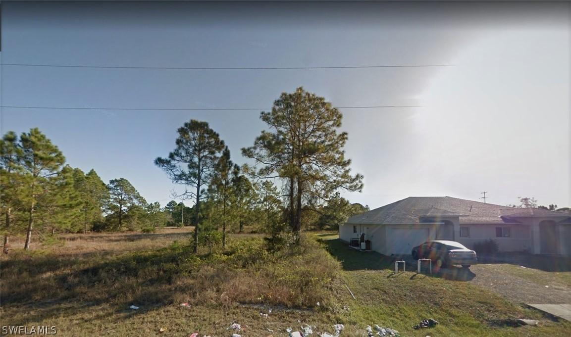 521 Lillon Ave., Lehigh Acres, FL 33974