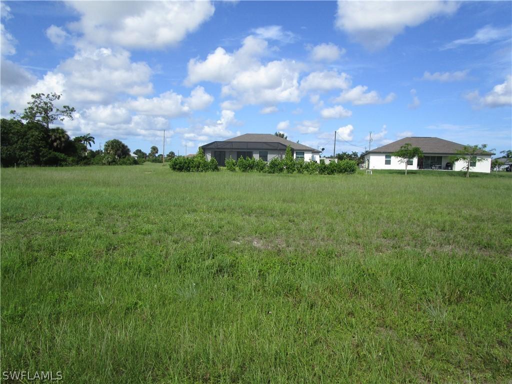 2204 NW 36th Pl., Cape Coral, FL 33993