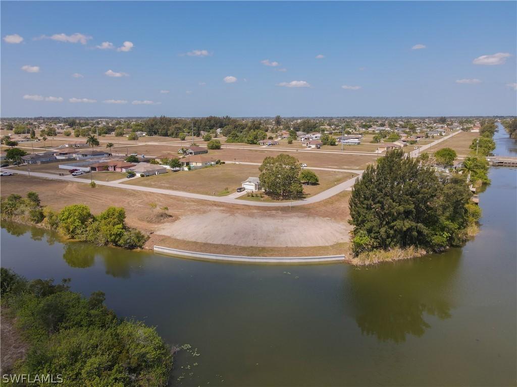 107 NE 19th Ter., Cape Coral, FL 33909