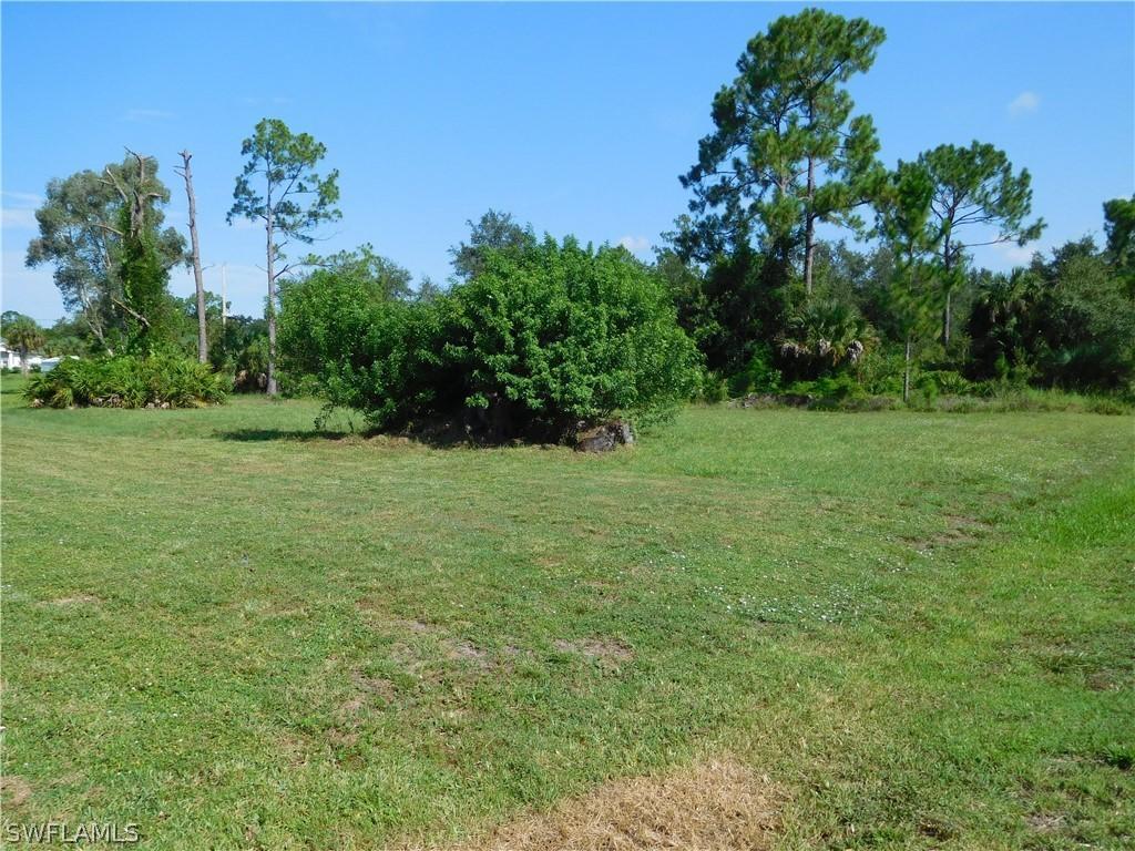 1013 Dayton Ave., Lehigh Acres, FL 33972