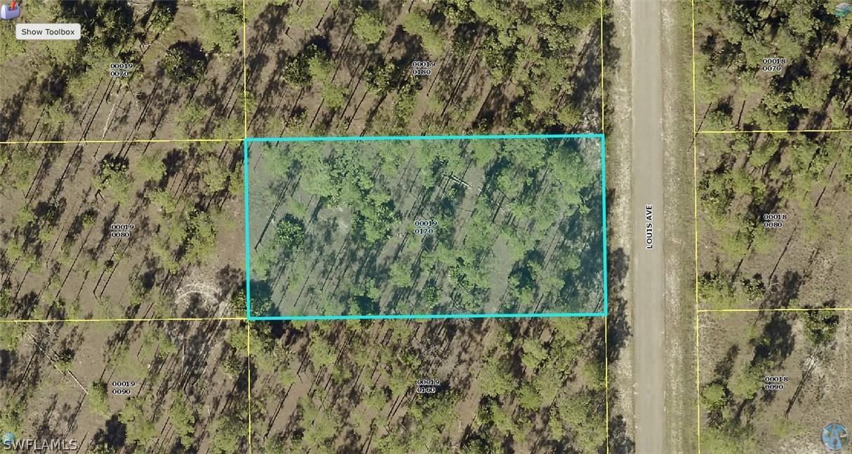 109 Louis Ave., Lehigh Acres, FL 33936