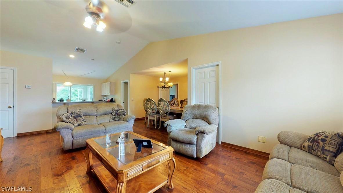 1320 SW 27th Ter., Cape Coral, FL 33914