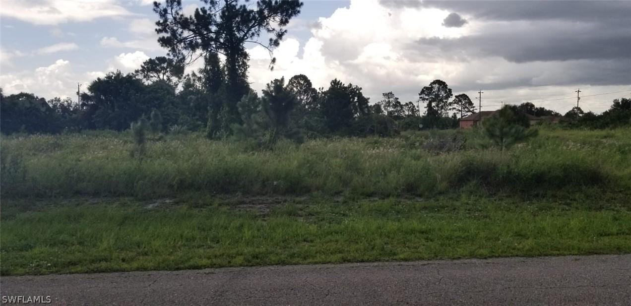 3902 21st St., Lehigh Acres, FL 33976