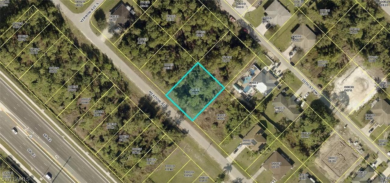 523-525 Meadow Rd., Lehigh Acres, FL 33973