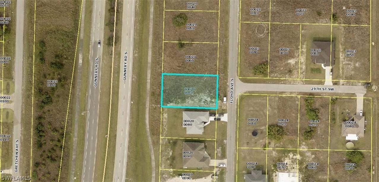 2712 Floyd Ave., Lehigh Acres, FL 33976