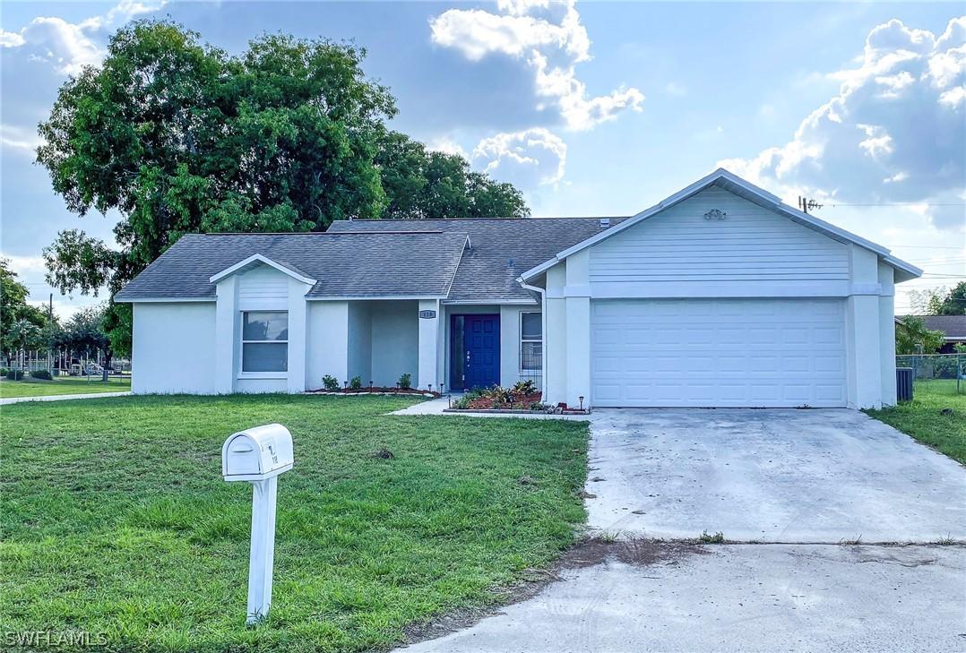 118 NE 23rd Pl., Cape Coral, FL 33909