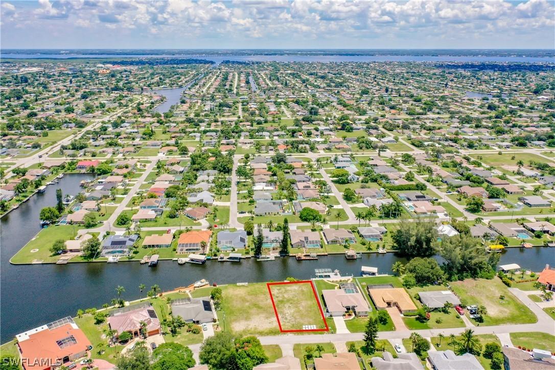 2903 SE 5th Ct., Cape Coral, FL 33904