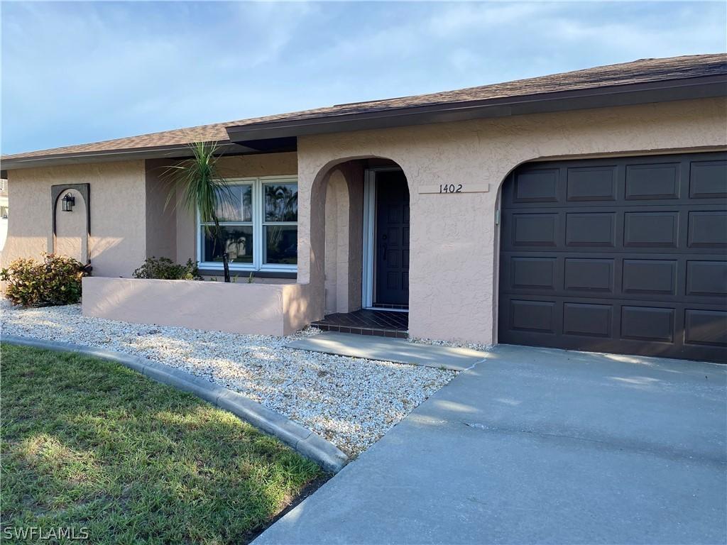 1402 SE 33rd Ter., Cape Coral, FL 33904