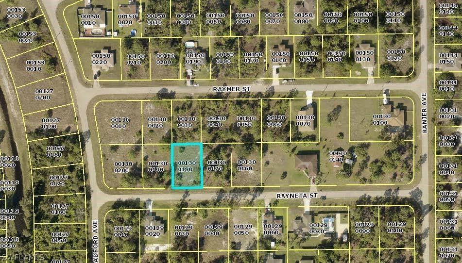 437 Rayneta St., Lehigh Acres, FL 33974