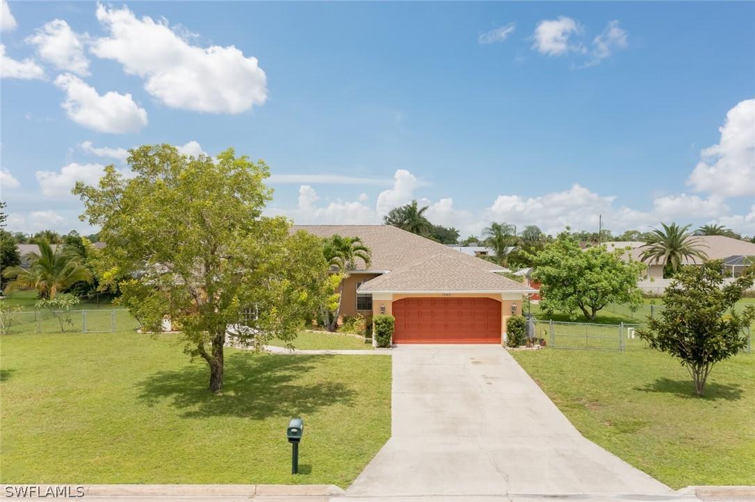 242 Richmond Ave., Lehigh Acres, FL 33936