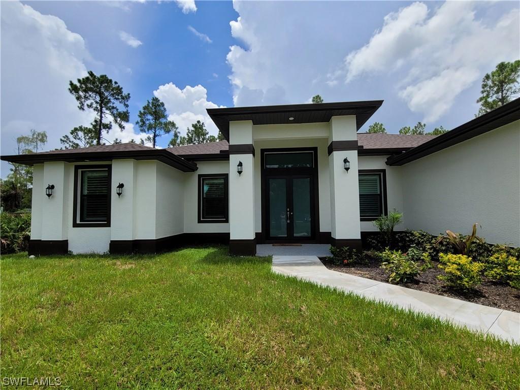 2762 6th Ave., Naples, FL 34117