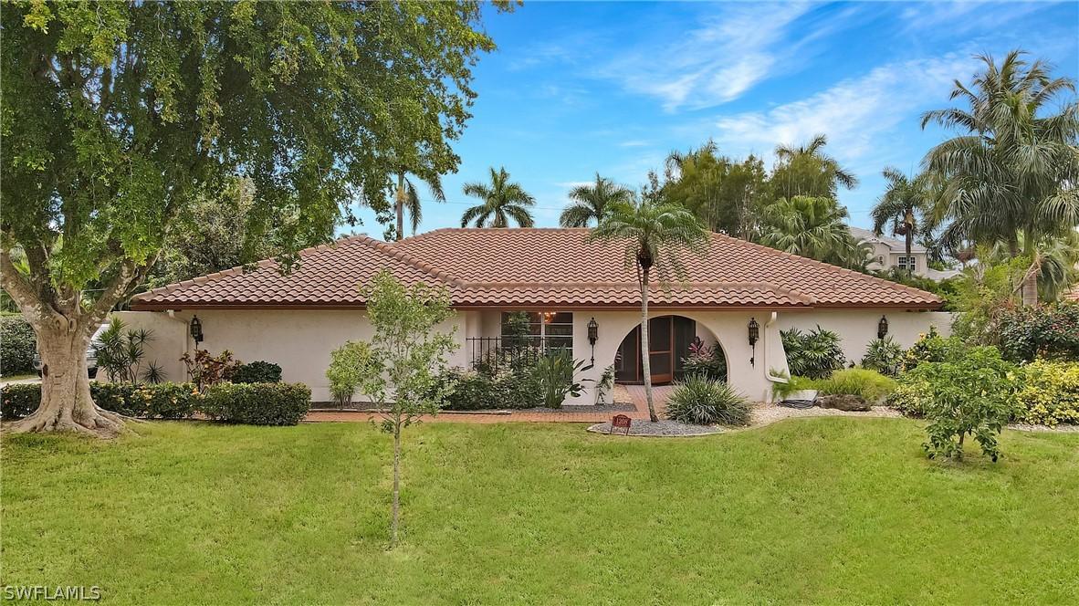 1208 Walden Dr., Fort Myers, FL 33901