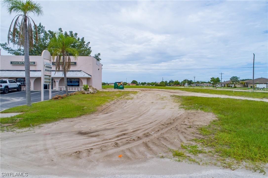 805 SW 44th St., Cape Coral, FL 33914