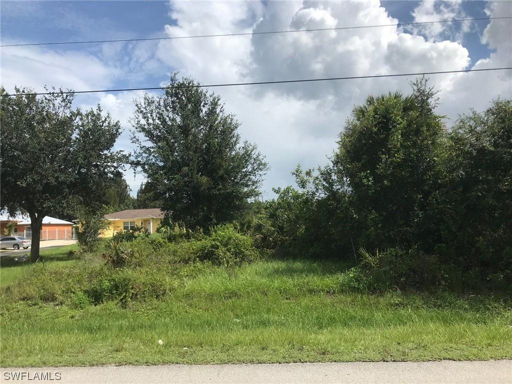 2585 35th Ave., Naples, FL 34120