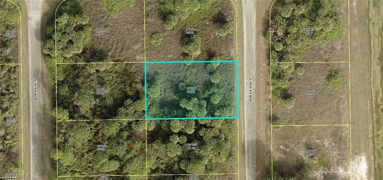 736 Aprile Ave., Lehigh Acres, FL 33974