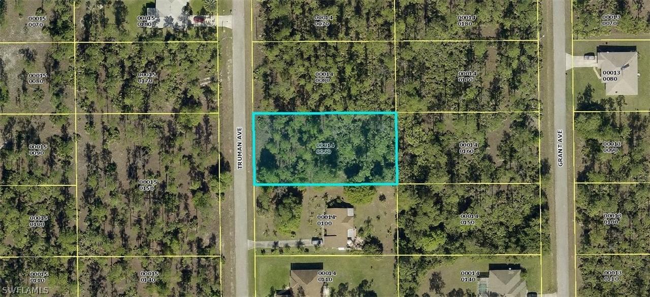 906 Truman Ave., Lehigh Acres, FL 33972