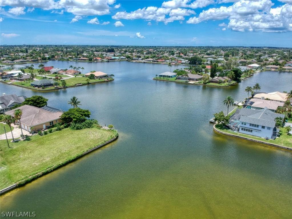 1107 SE 1st Ter., Cape Coral, FL 33990