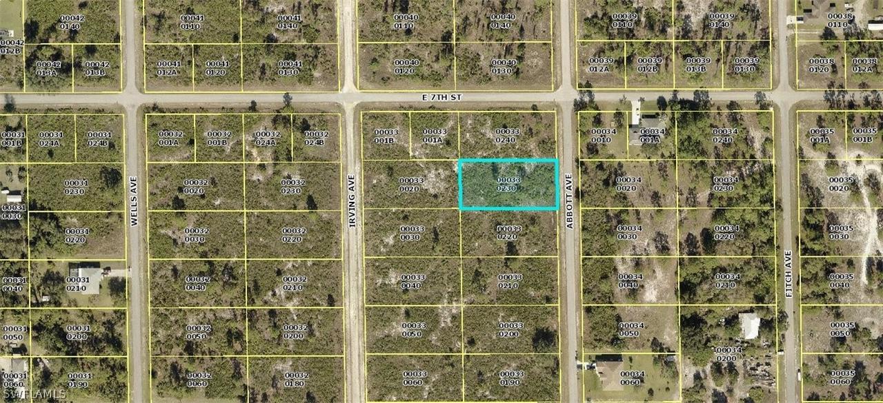 621 Abbott Ave., Lehigh Acres, FL 33972