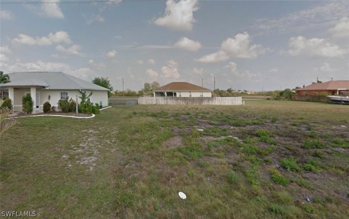 2207 NE 5th Ave., Cape Coral, FL 33909