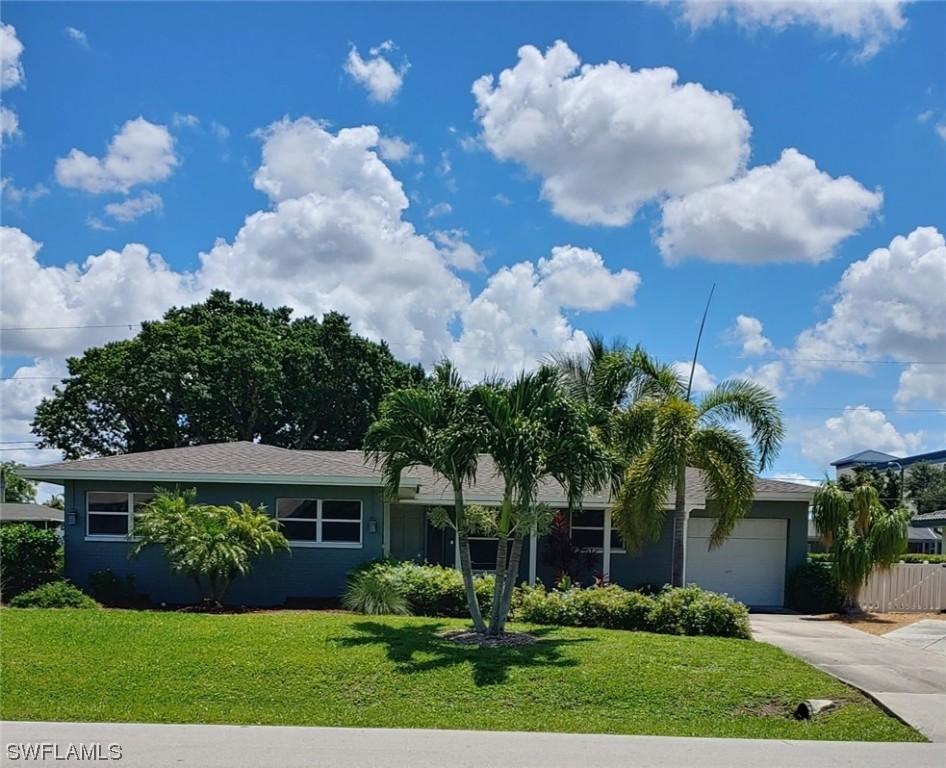 4527 SE 14th Ave., Cape Coral, FL 33904