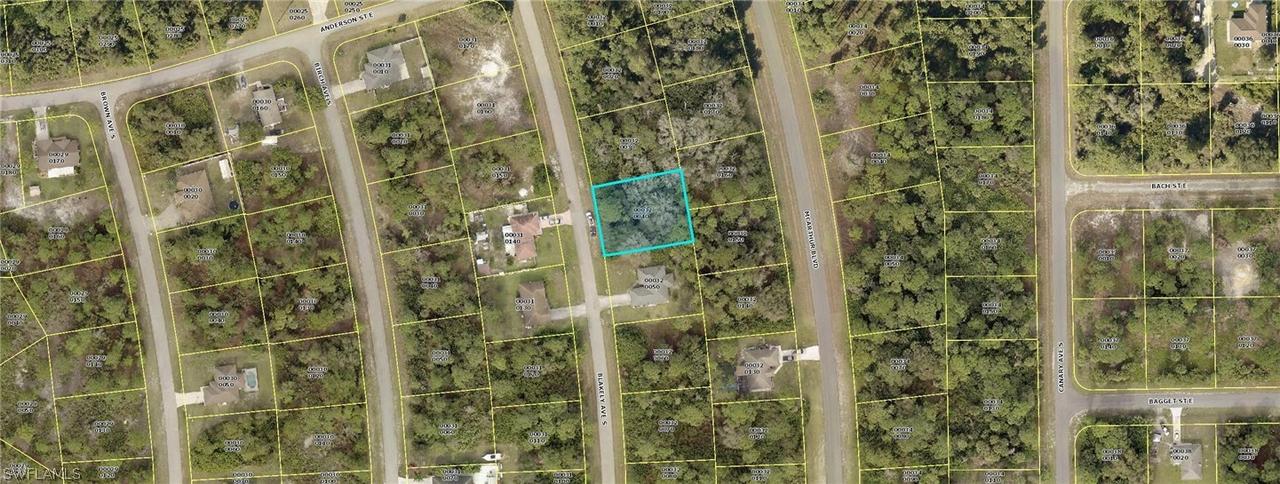 167 Blakely Ave., Lehigh Acres, FL 33974