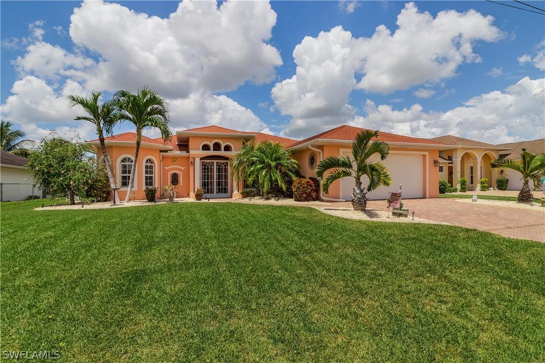 626 SE 8th Pl., Cape Coral, FL 33990