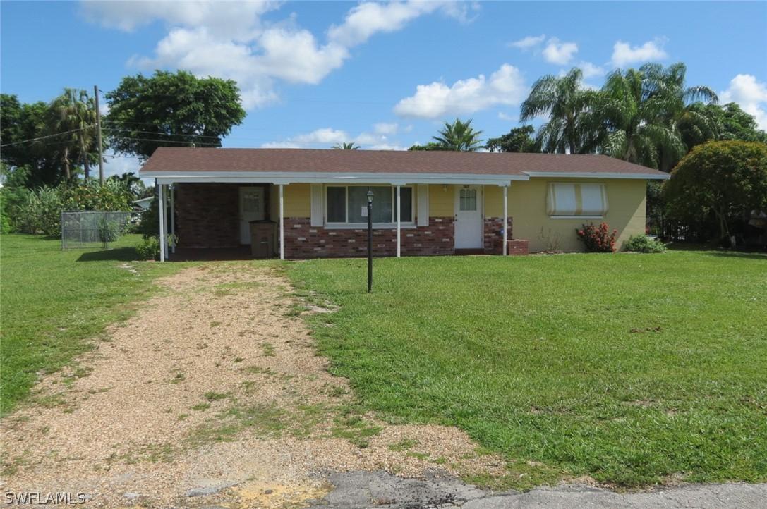 1317 Farmdale St., Lehigh Acres, FL 33936