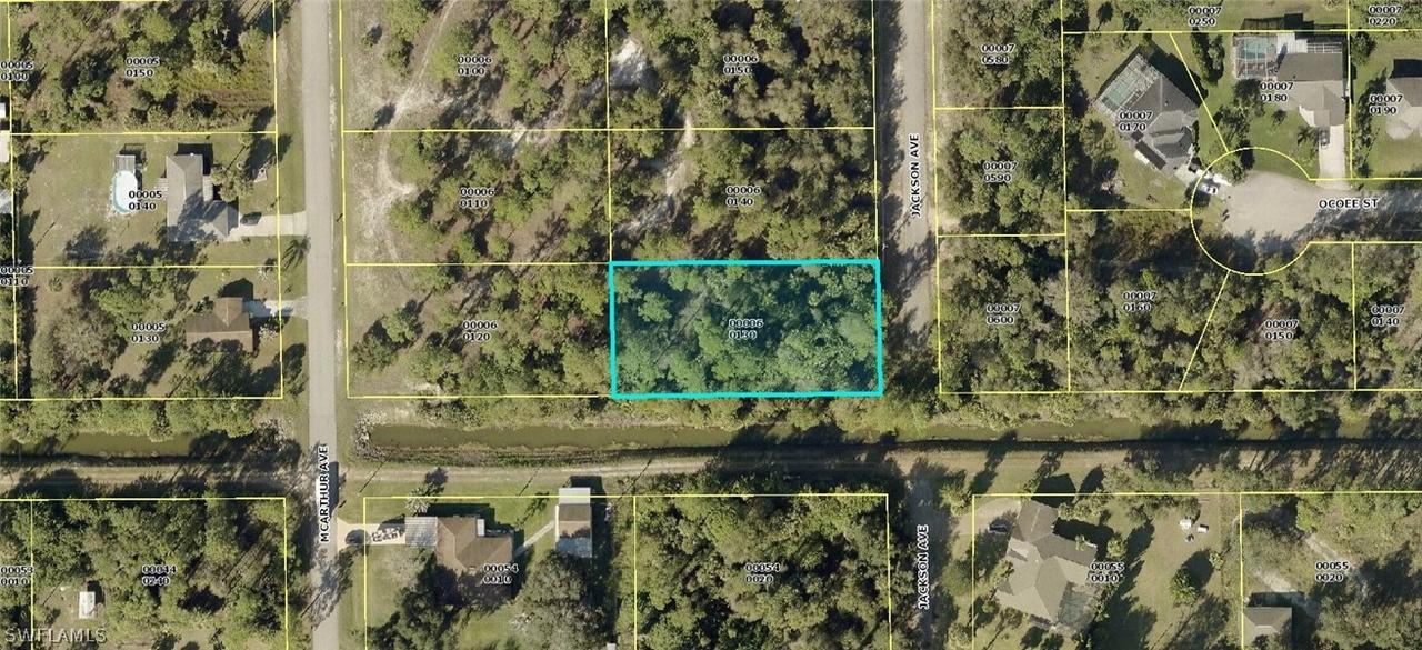 401 Jackson Ave., Lehigh Acres, FL 33972