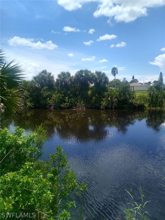 1714 NE 27th Ter., Cape Coral, FL 33909