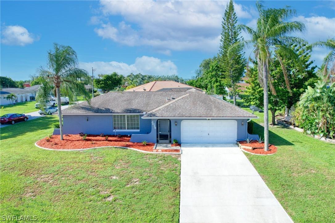 2016 Viscaya Pkwy., Cape Coral, FL 33990