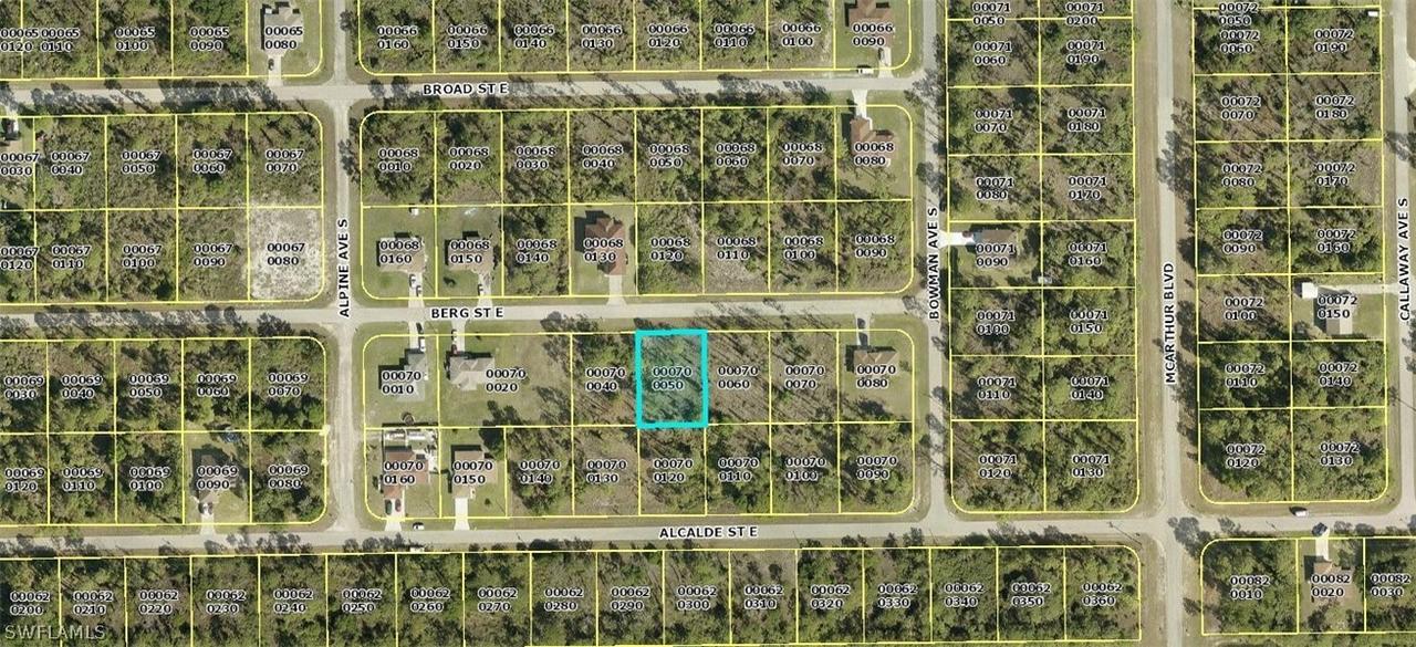 938 Berg St., Lehigh Acres, FL 33974