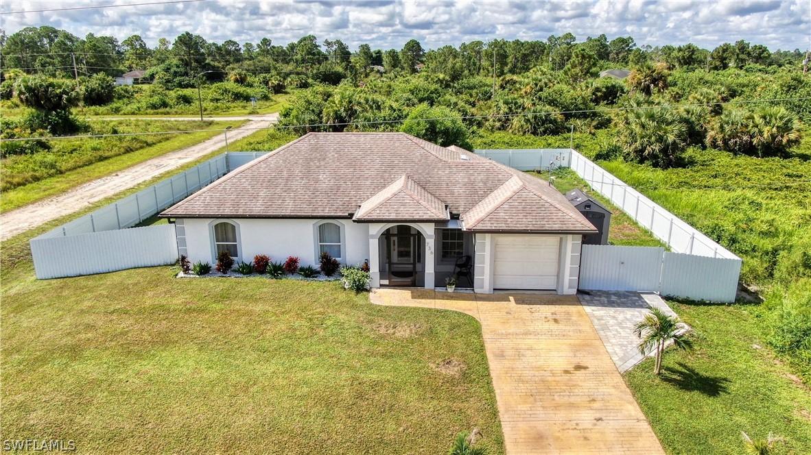 736 Camilla St., Lehigh Acres, FL 33974