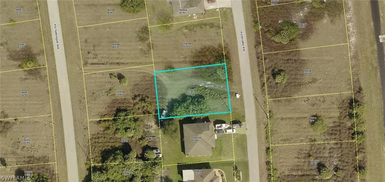 418 Pickford Ave., Lehigh Acres, FL 33974