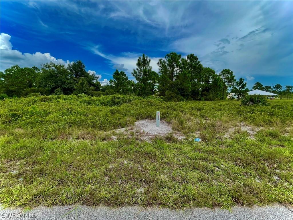 1033 Plymouth St., Lehigh Acres, FL 33974