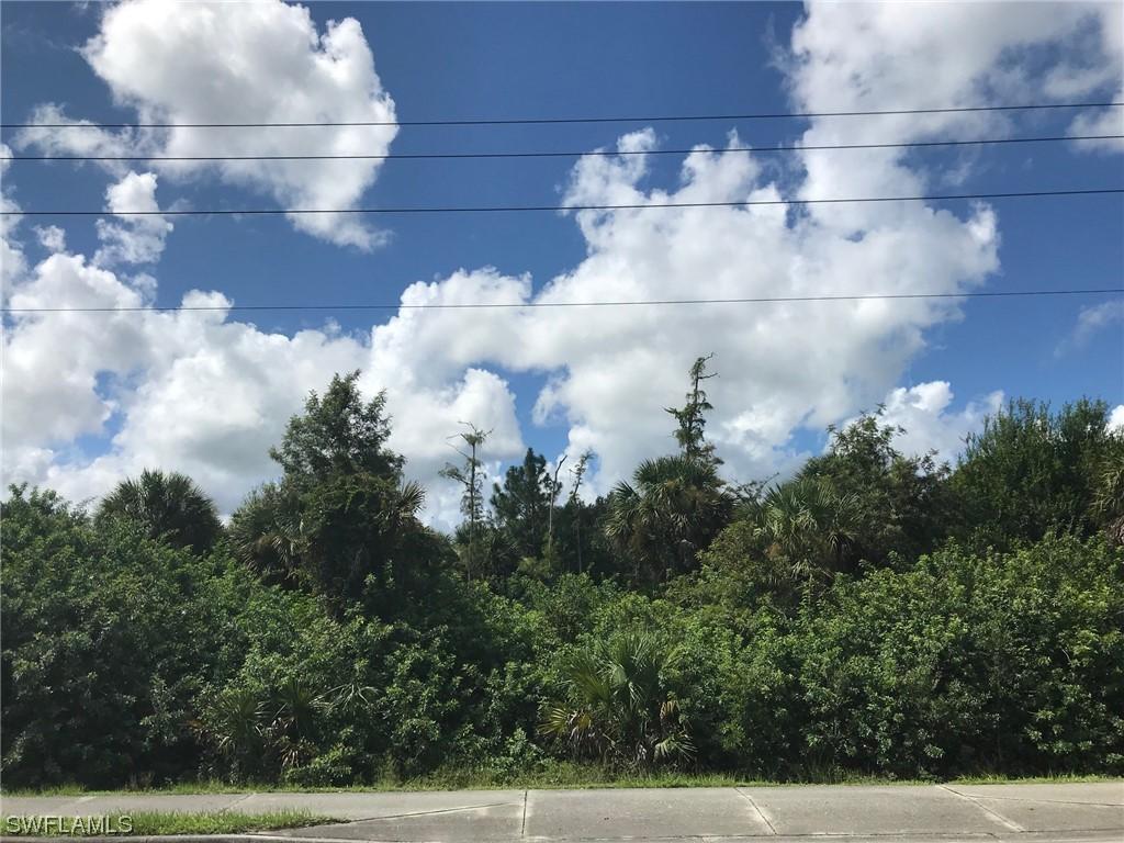 1076 Golden Gate Blvd., Naples, FL 34120