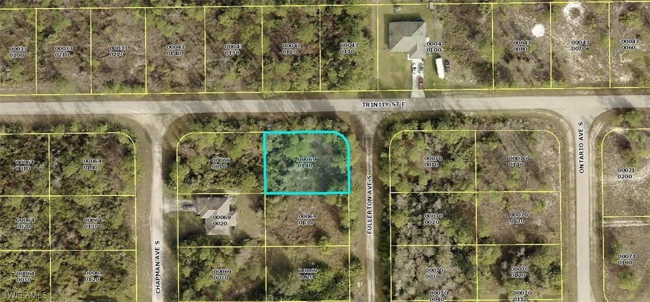 758 Fullerton Ave., Lehigh Acres, FL 33974