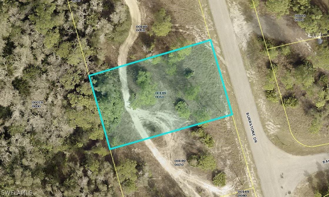 490 Burrstone Dr., Lehigh Acres, FL 33974