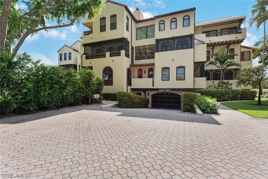 5850 Pelican Bay Blvd. #A2, Naples, FL 34108