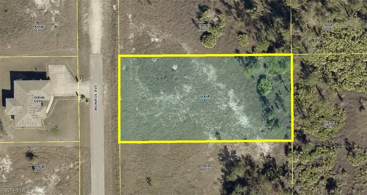 1912 Monroe Ave., Lehigh Acres, FL 33972