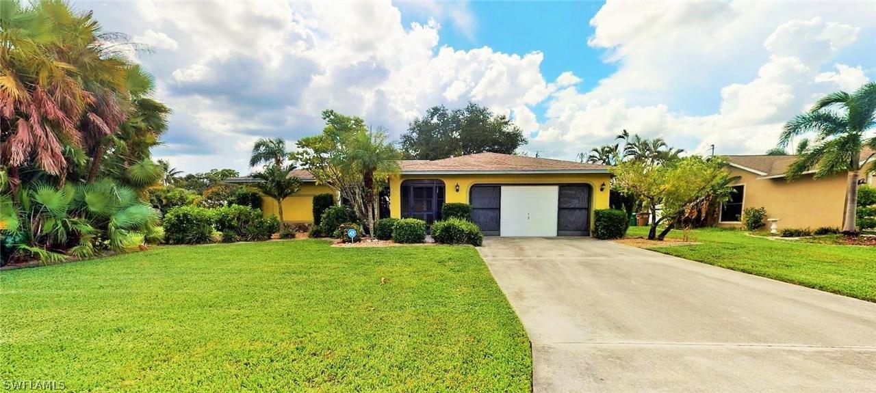 4402 SW 5th Pl., Cape Coral, FL 33914