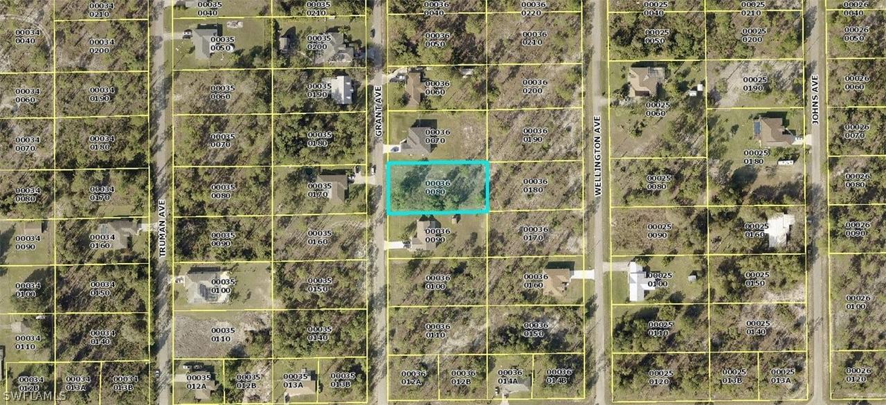 208 Grant Ave., Lehigh Acres, FL 33936