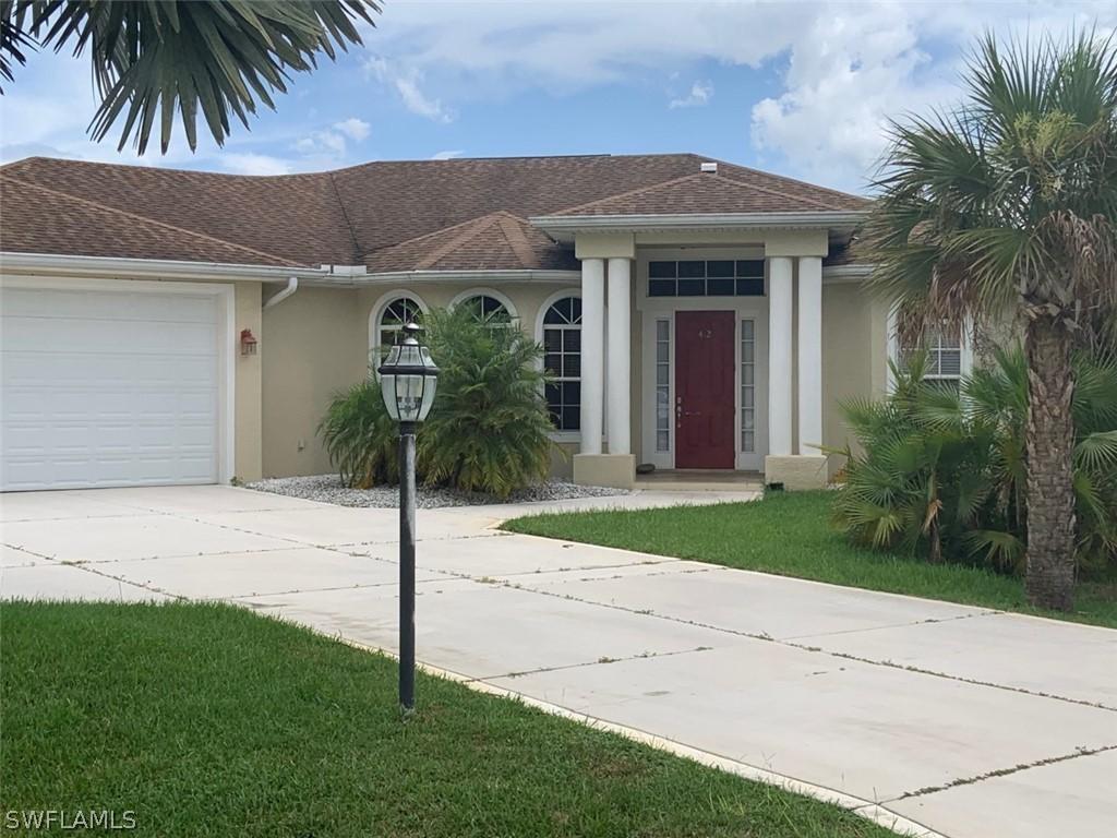 412 Hibiscus Ave., Lehigh Acres, FL 33972