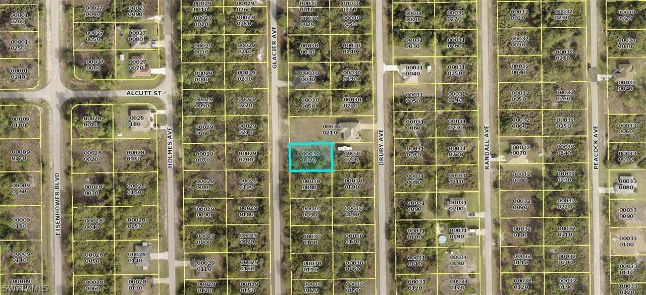 717 Glacier Ave., Lehigh Acres, FL 33974