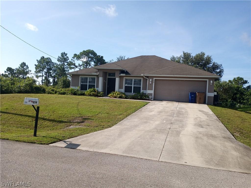 854 Chezy St., Lehigh Acres, FL 33974