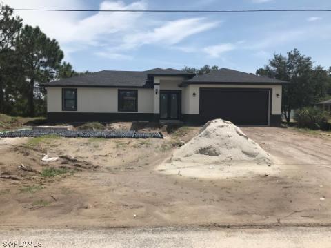 806 Greenwood Ave., Lehigh Acres, FL 33972
